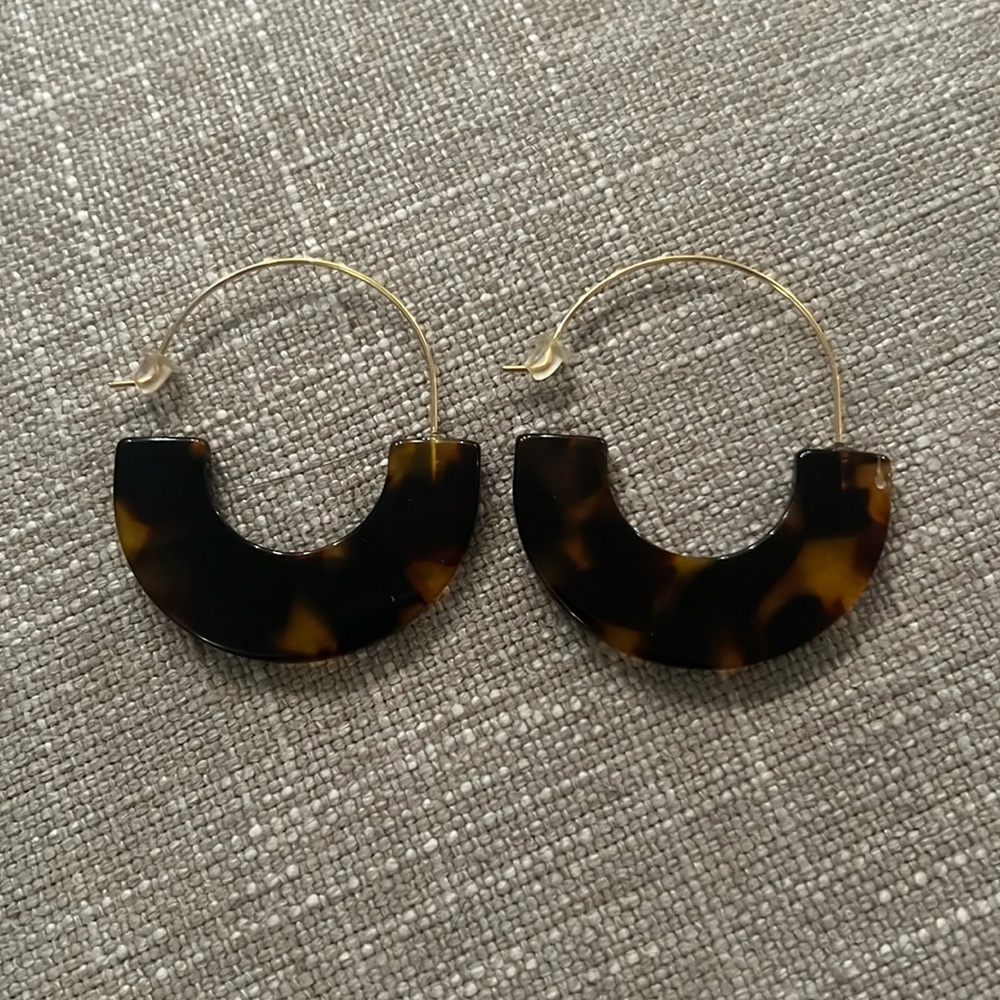 Gold and Tortoise Shell Earrings